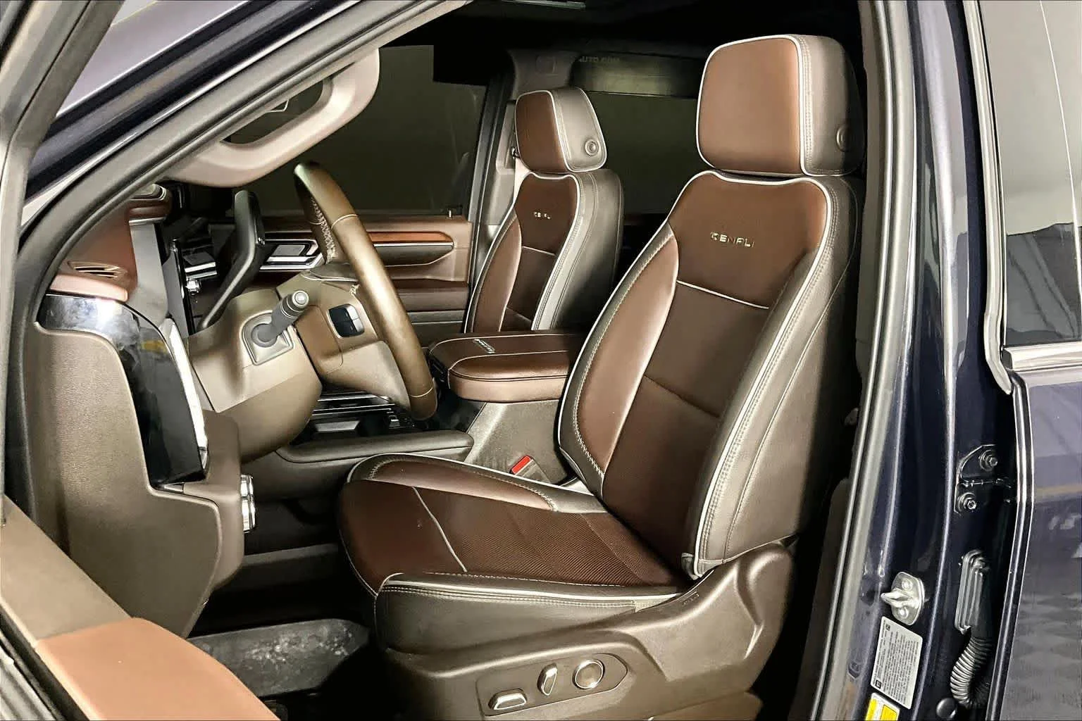 Used 2024 Titanium Rush Metallic GMC Denali image 8