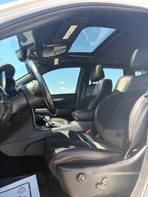 Used 2021 White Jeep Trailhawk image 19