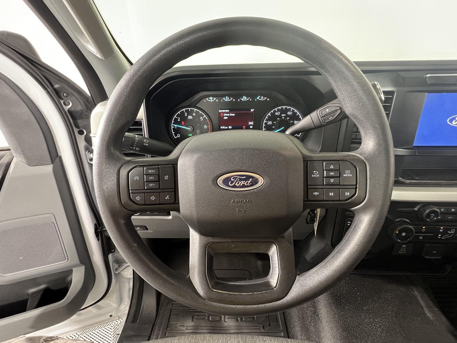 Used 2024 Oxford White Ford XL image 13