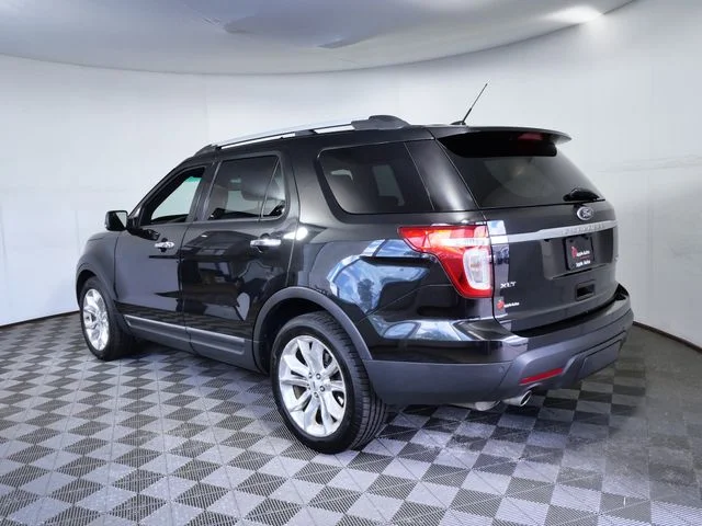 Used 2014 Black Ford XLT image 6