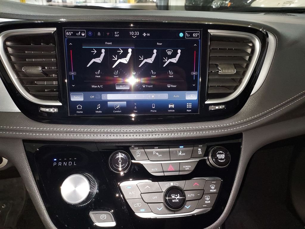 2026 Chrysler Pacifica Limited - Photo 25