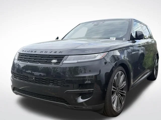 Certified Used 2025 Black Land Rover SE image 1
