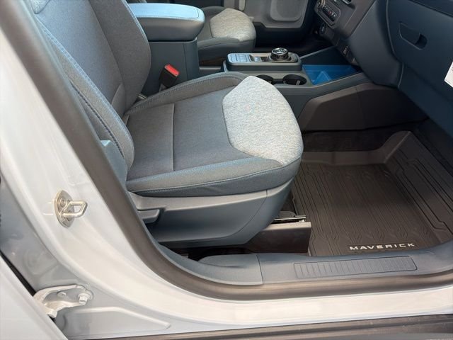 New 2026 Space White Metallic Ford XLT image 43