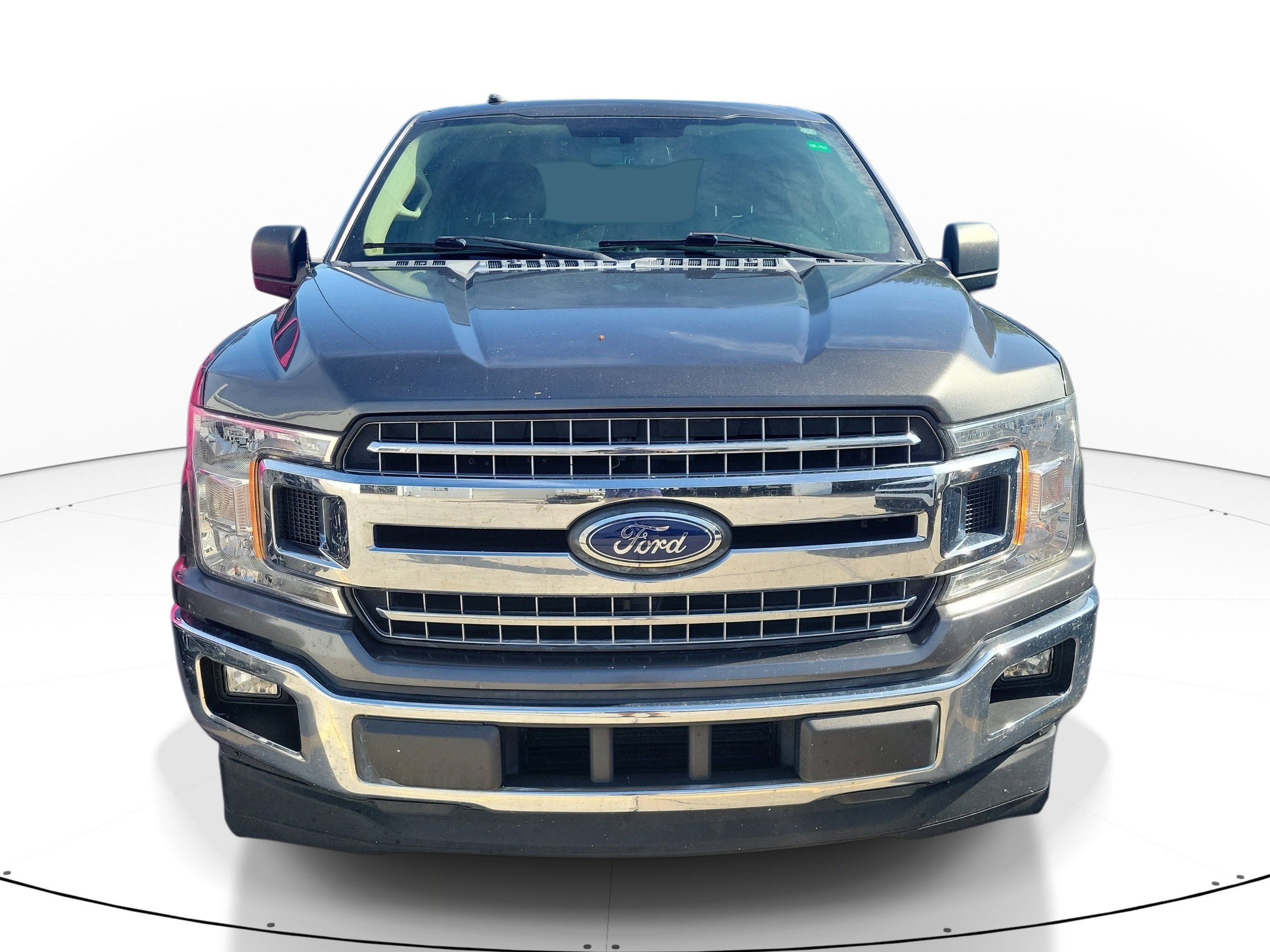 Used 2018 Magnetic Ford XLT image 2