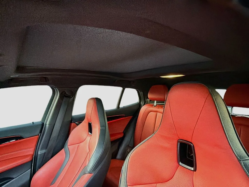 Used 2020 White BMW M35i image 26
