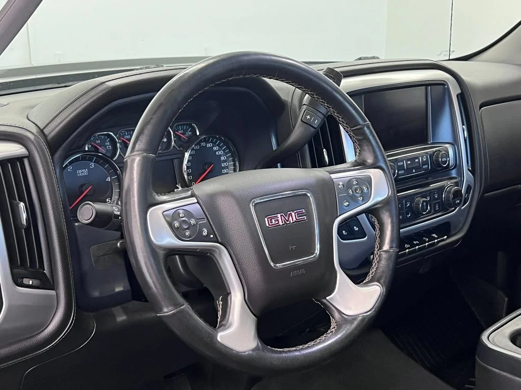 Used 2019 Onyx Black GMC SLT image 4