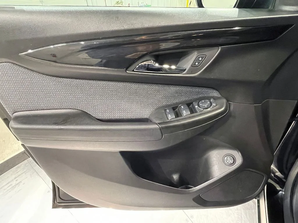 Used 2025 Black Chevrolet LT image 21
