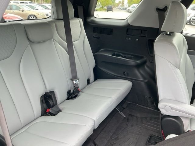 Used 2021 Silver Hyundai SEL image 36