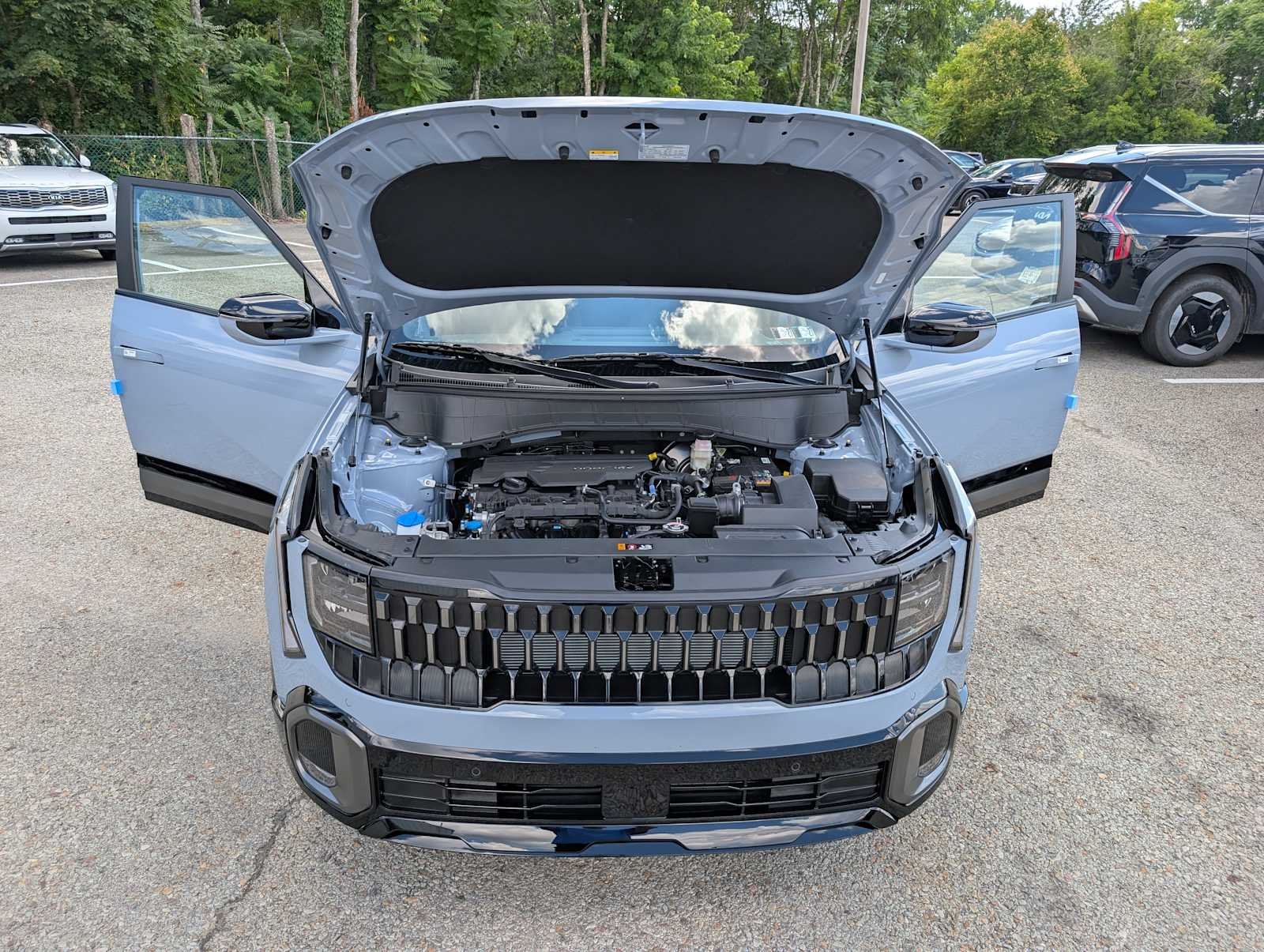 New 2027 Pale Gray Kia X-Line S image 10