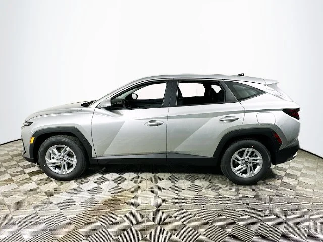 New 2026 Silver Hyundai SE image 6