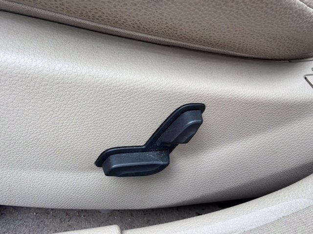 Used 2011 Red Mercedes-Benz C 300 image 29