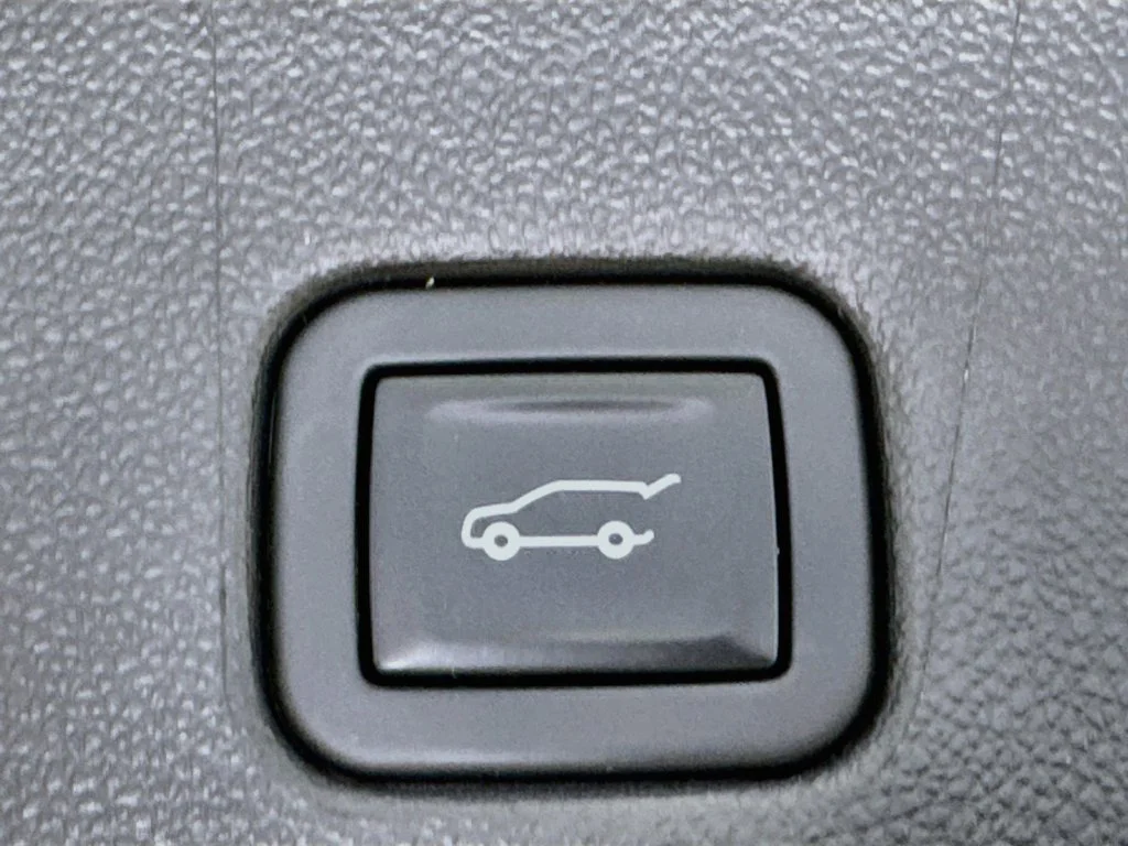 Used 2021 Iron Gray Metallic Chevrolet LT image 33