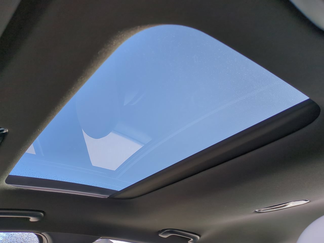 New 2025 Snow White Pearl Kia GT-Line Turbo image 22