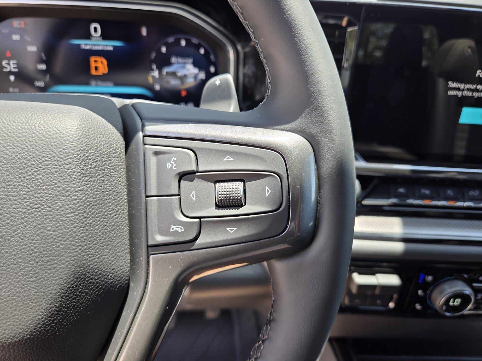 2026 Chevrolet Silverado 1500 ZR2 - Photo 33