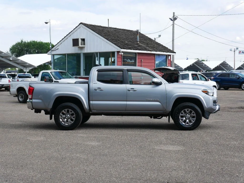 Used 2016 Toyota Tacoma SR5 with VIN 3TMCZ5AN1GM018699 for sale in White Bear Lake, Minnesota
