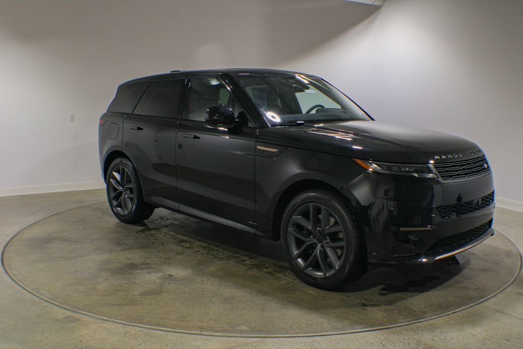 New 2026 Santorini Black Land Rover Dynamic SE image 8