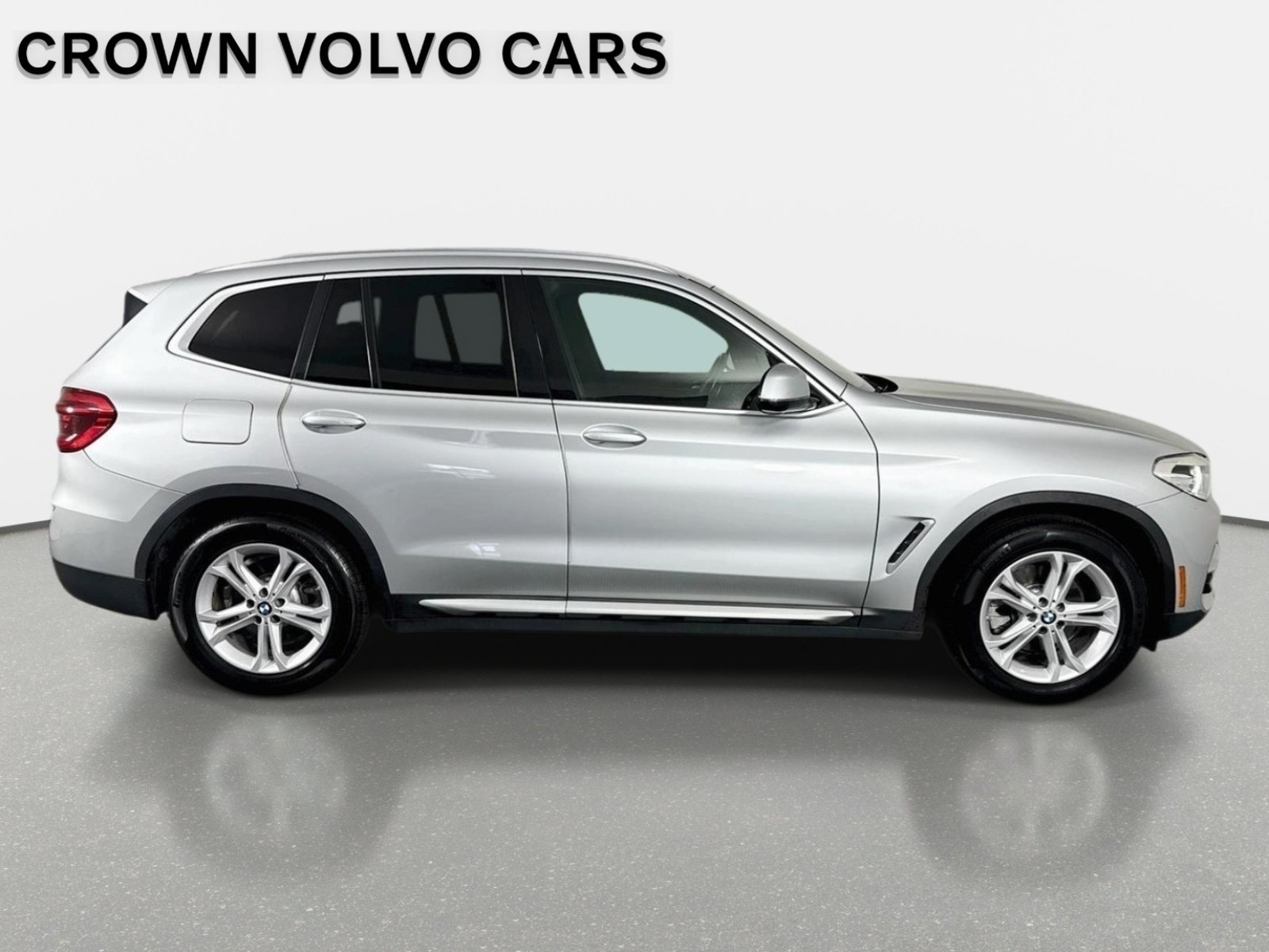 Used 2020 Glacier Silver Metallic BMW sDrive30i image 4