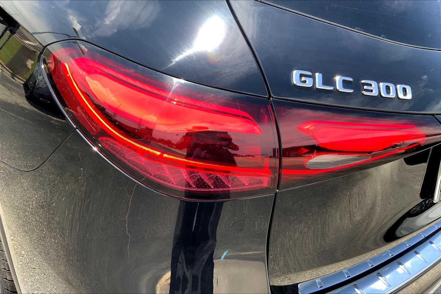 2025 Mercedes-Benz GLC Base - Photo 6