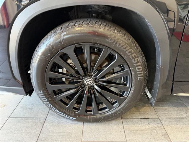 Certified Used 2025 ATTITUDE BLACK MC. Toyota  image 45