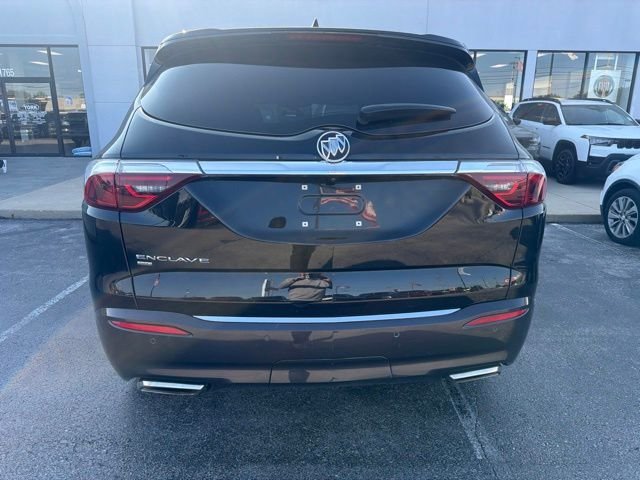 Used 2023 Black Buick Essence image 5