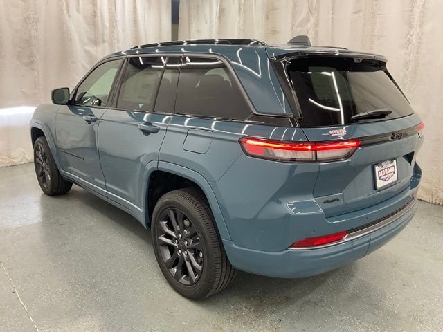 New 2026 Steel Blue Exterior Paint Jeep Limited Reserve image 5