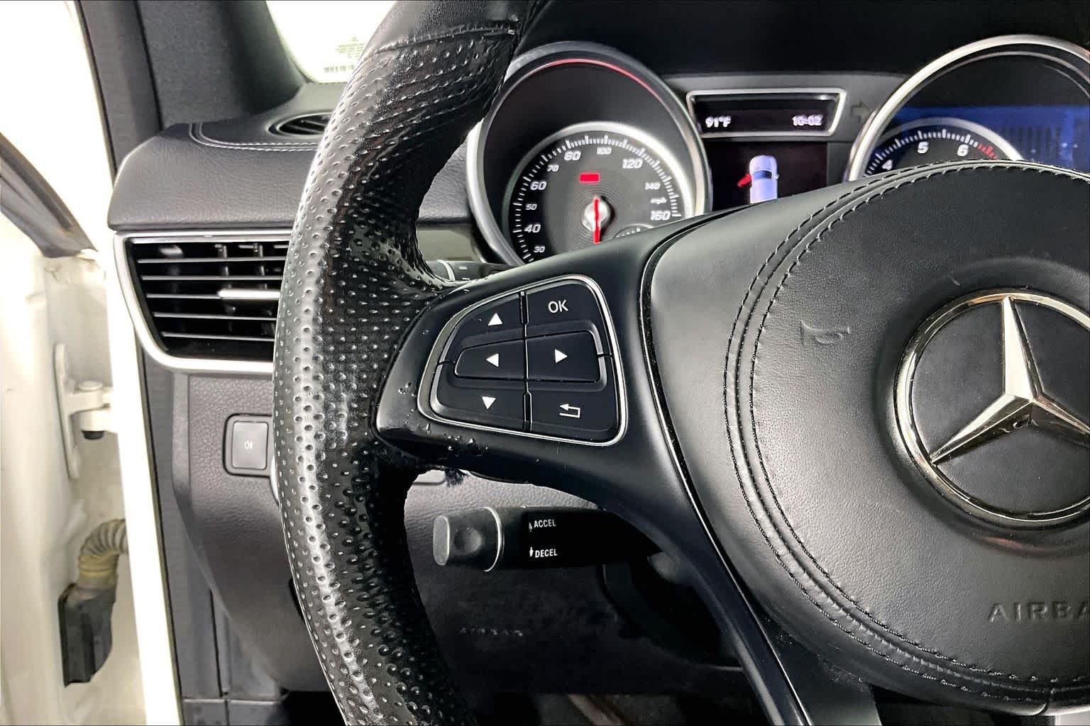 Used 2017 Polar White Mercedes-Benz GLS 450 image 22
