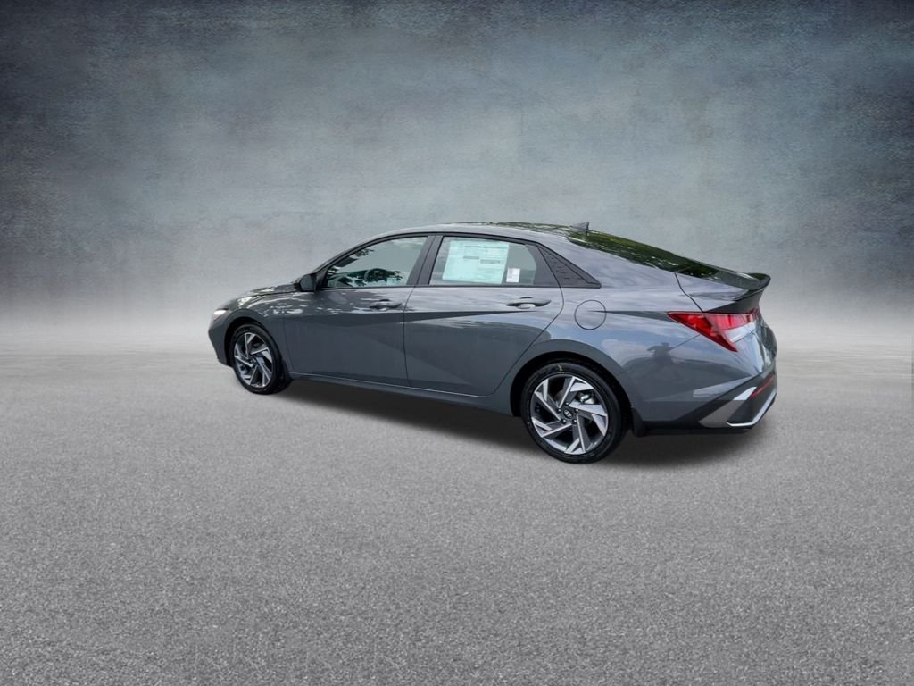 Certified Used 2025 Ecotronic Gray Hyundai SEL Sport image 16