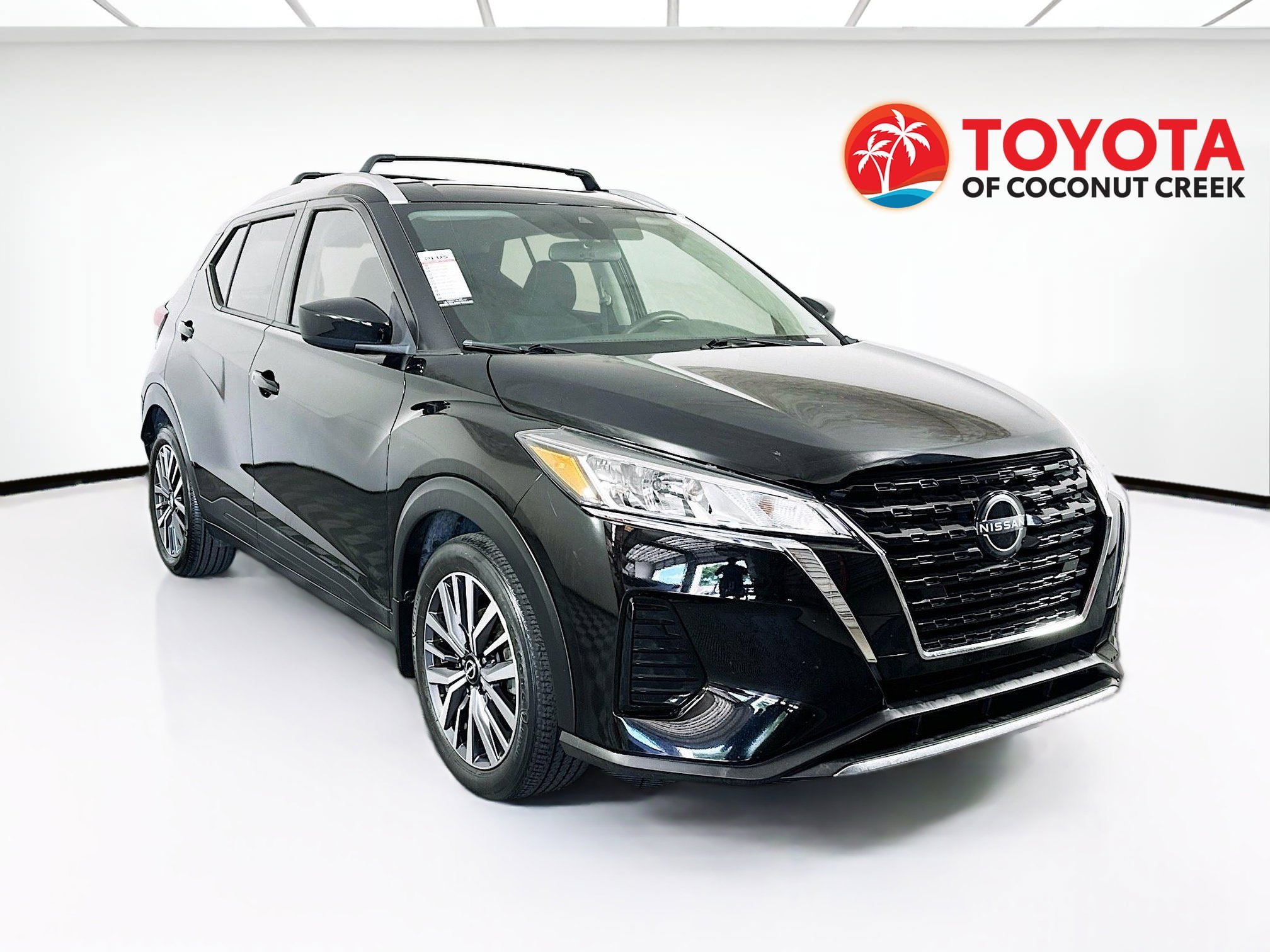 2022 Nissan Kicks thumbnail 3