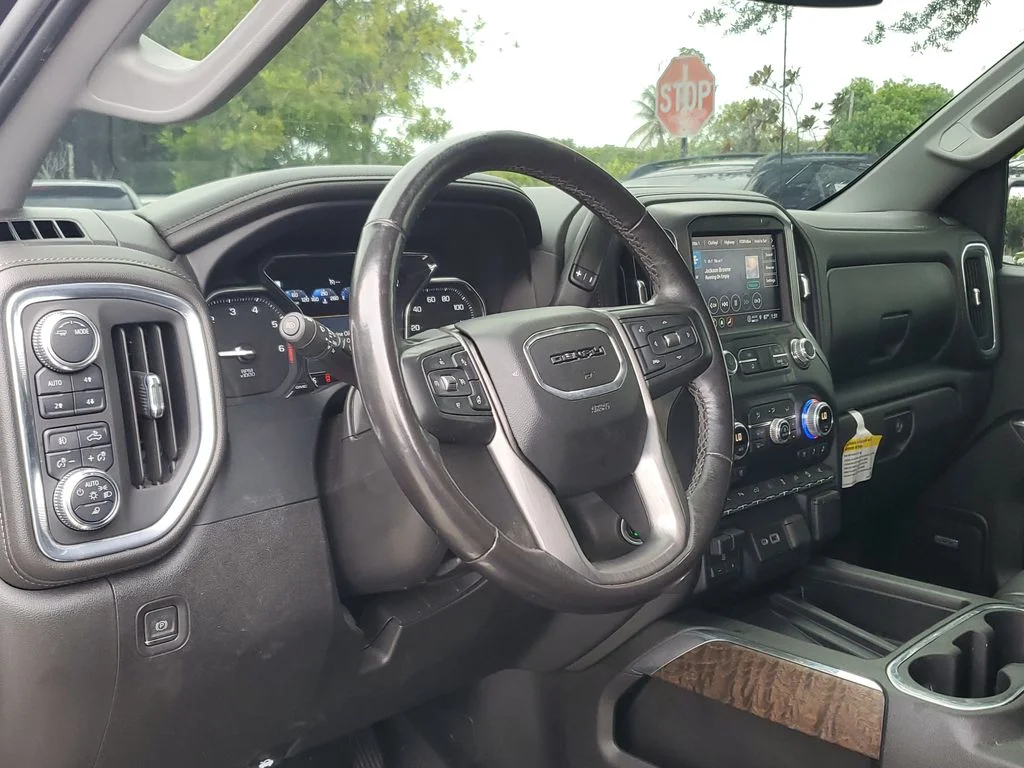 Used 2022 Black GMC Denali image 22