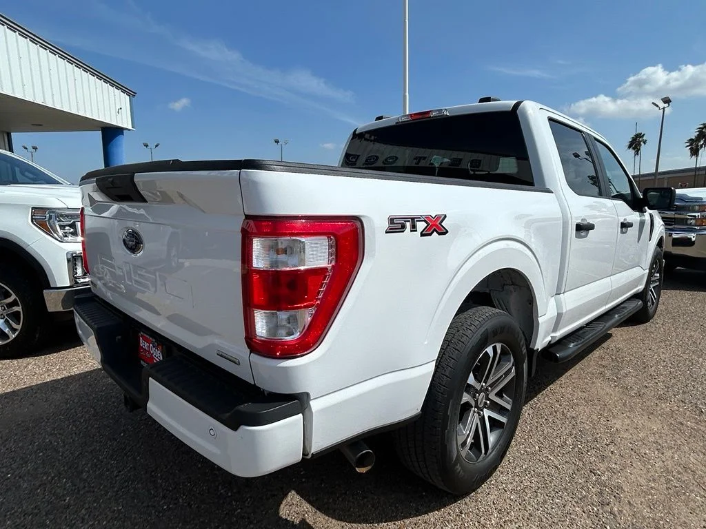 Used 2023 White Ford XL image 6