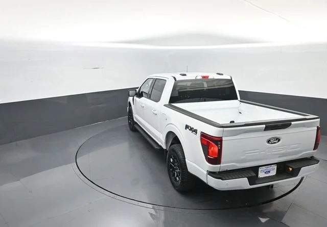 New 2026 Oxford White Ford XLT image 27