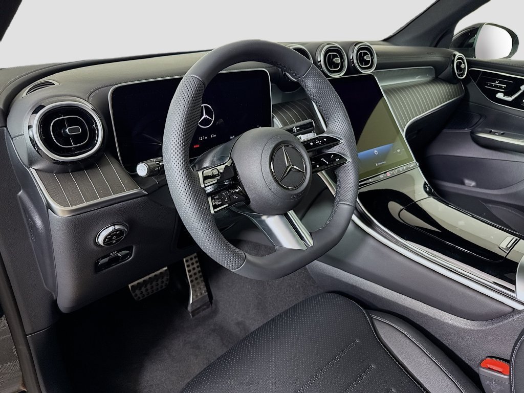 New 2026 Black Mercedes-Benz GLC 300 image 40