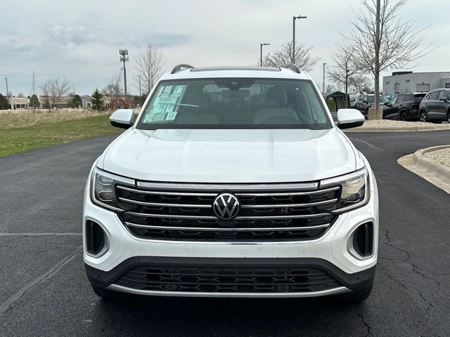 2026 Volkswagen Atlas SE w/Tech - Photo 2