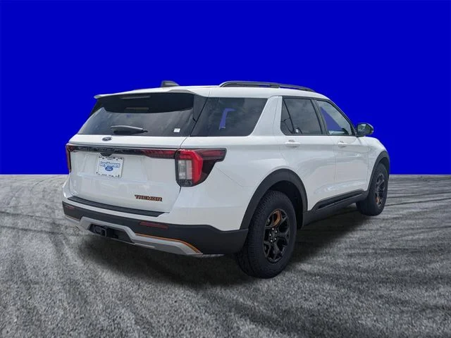 New 2026 Star White Metallic Tri-Coat Ford Tremor® image 4