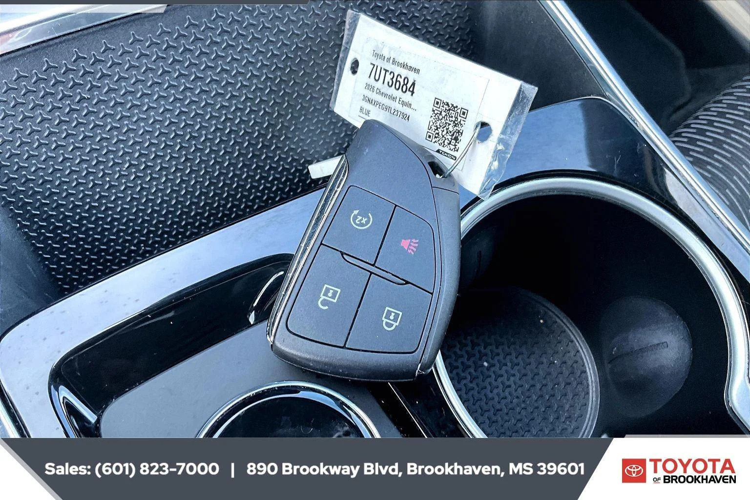 Used 2026 Lakeshore Blue Metallic Chevrolet AWD LT image 9