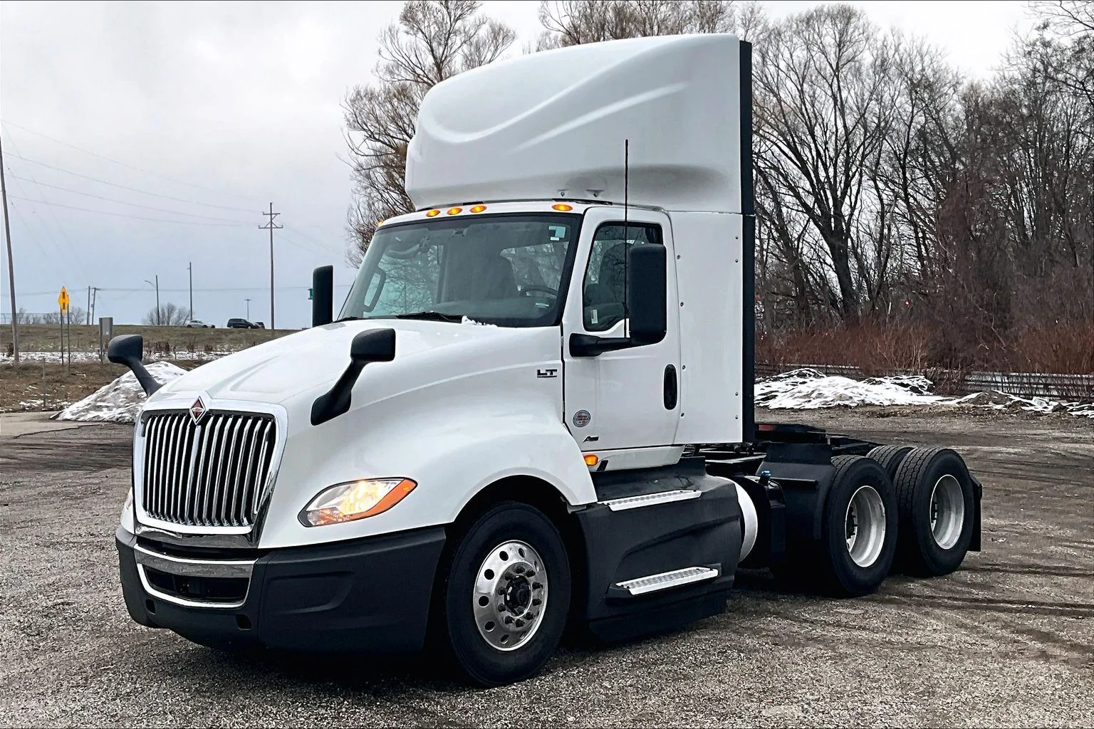 Used 2021 WHITE International  image 2