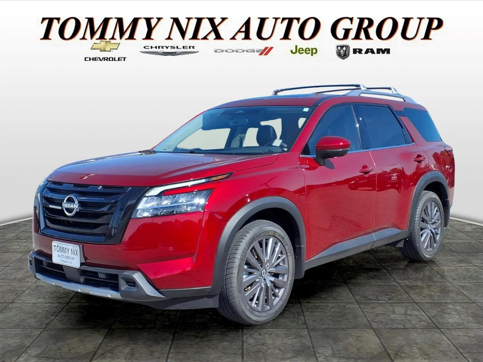 2023 Nissan Pathfinder SL 2WD's photo