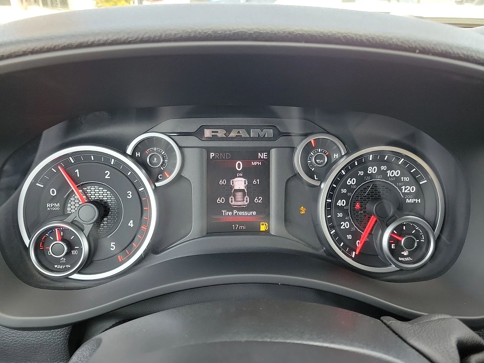 New 2026 PW7 Bright Whit Ram BLACK EXPRESS CREW CAB 4X4 8