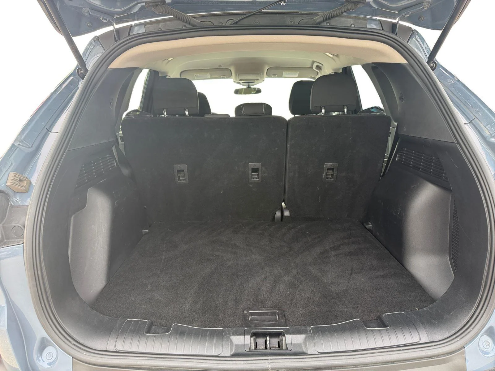 Used 2025 Vapor Blue Ford Active image 21