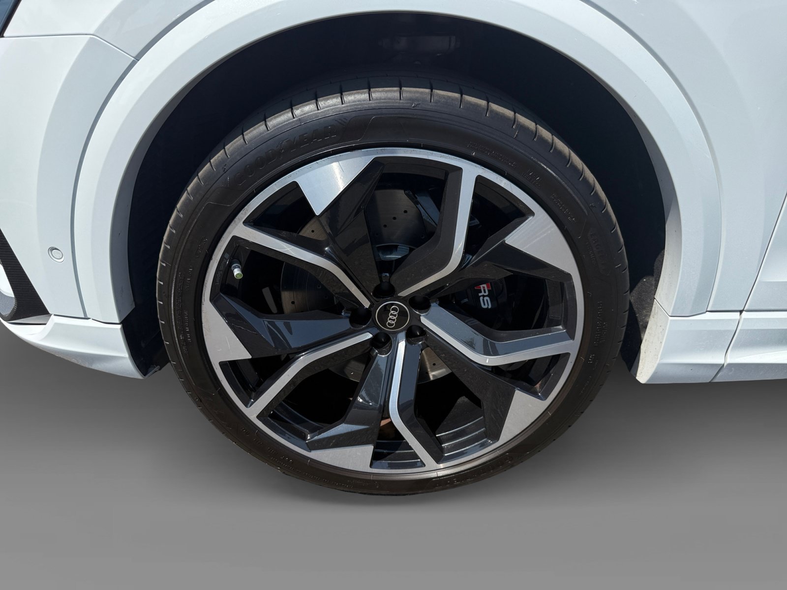 Used 2022 Glacier White Audi 4.0T image 9
