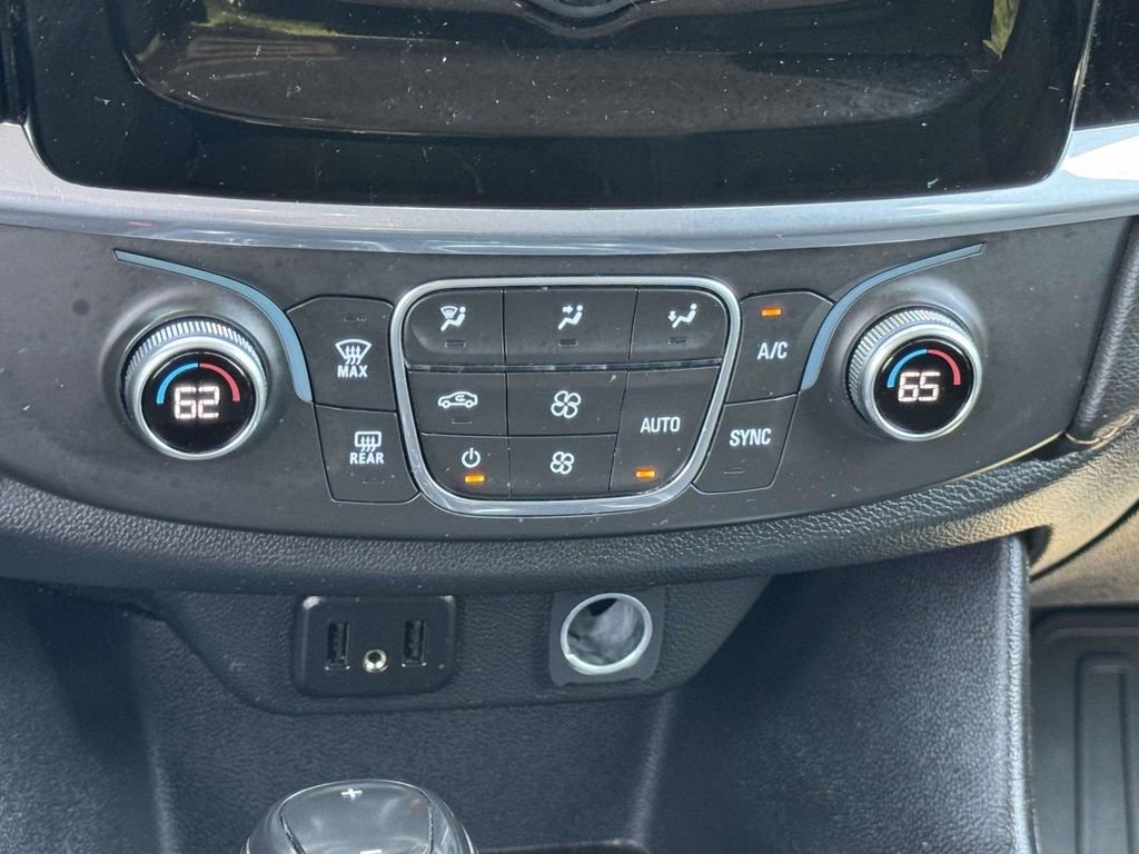 Used 2019 Silver Chevrolet LT image 6