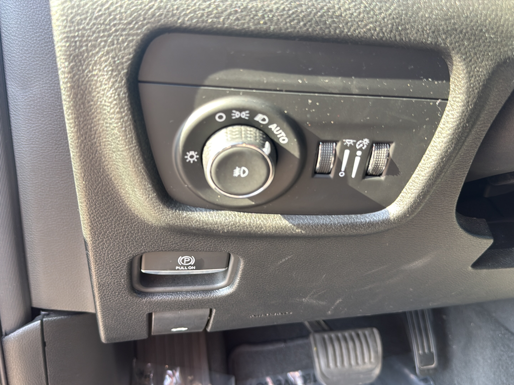 Used 2023 Black Jeep Limited image 25