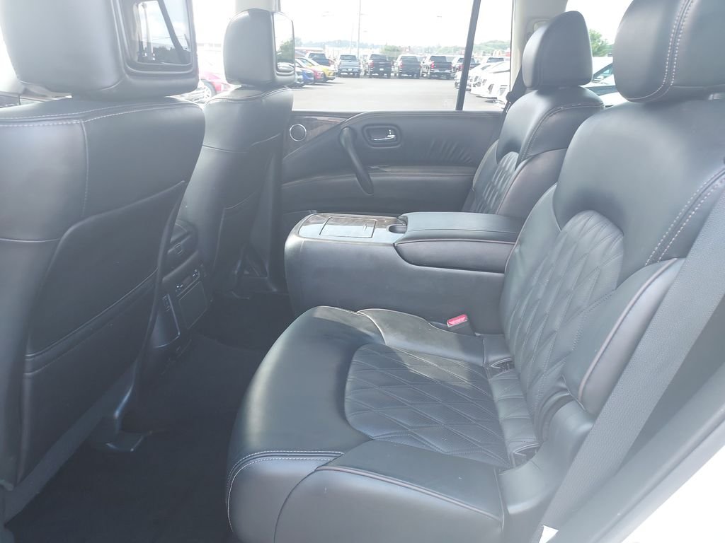 Used 2023 Silver Nissan Platinum image 14