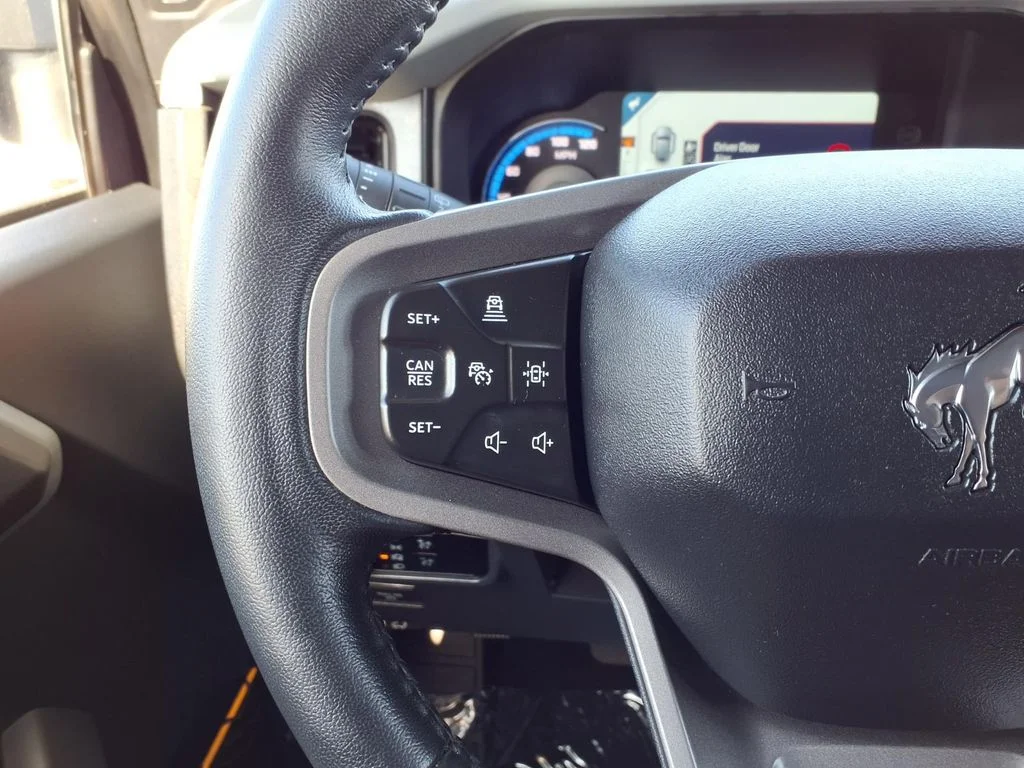 Used 2023 White Ford Badlands image 15