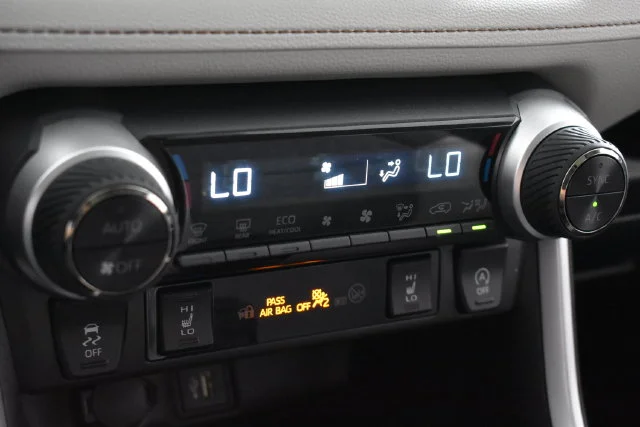 Used 2024 White Toyota XLE image 30