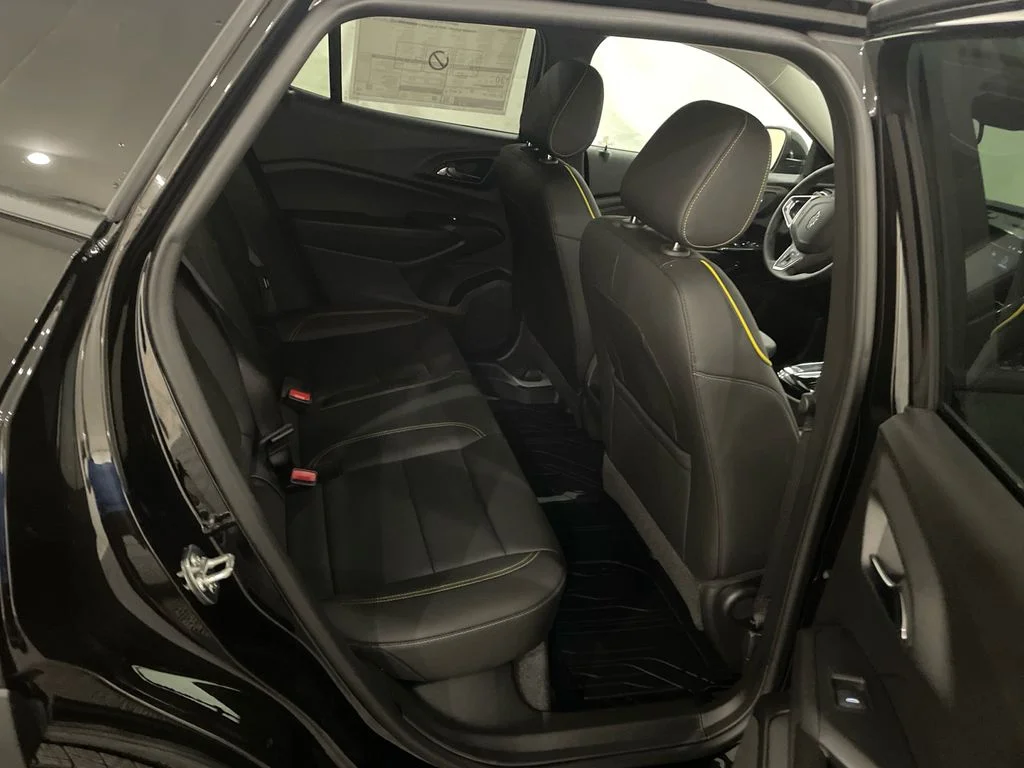 2026 Chevrolet Trax Activ - Photo 25