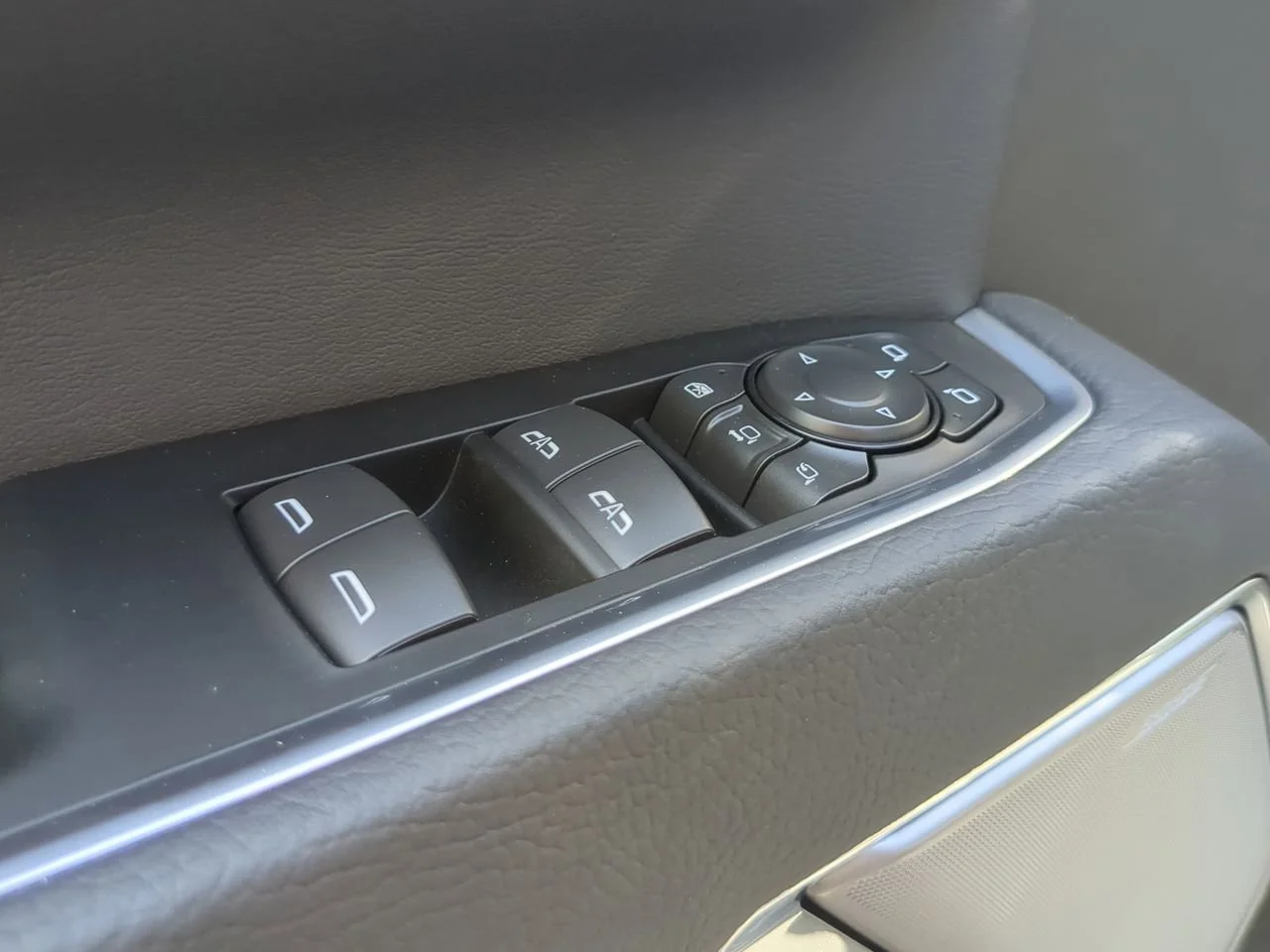 New 2026 Titanium Rush Metallic GMC Denali DRW image 24