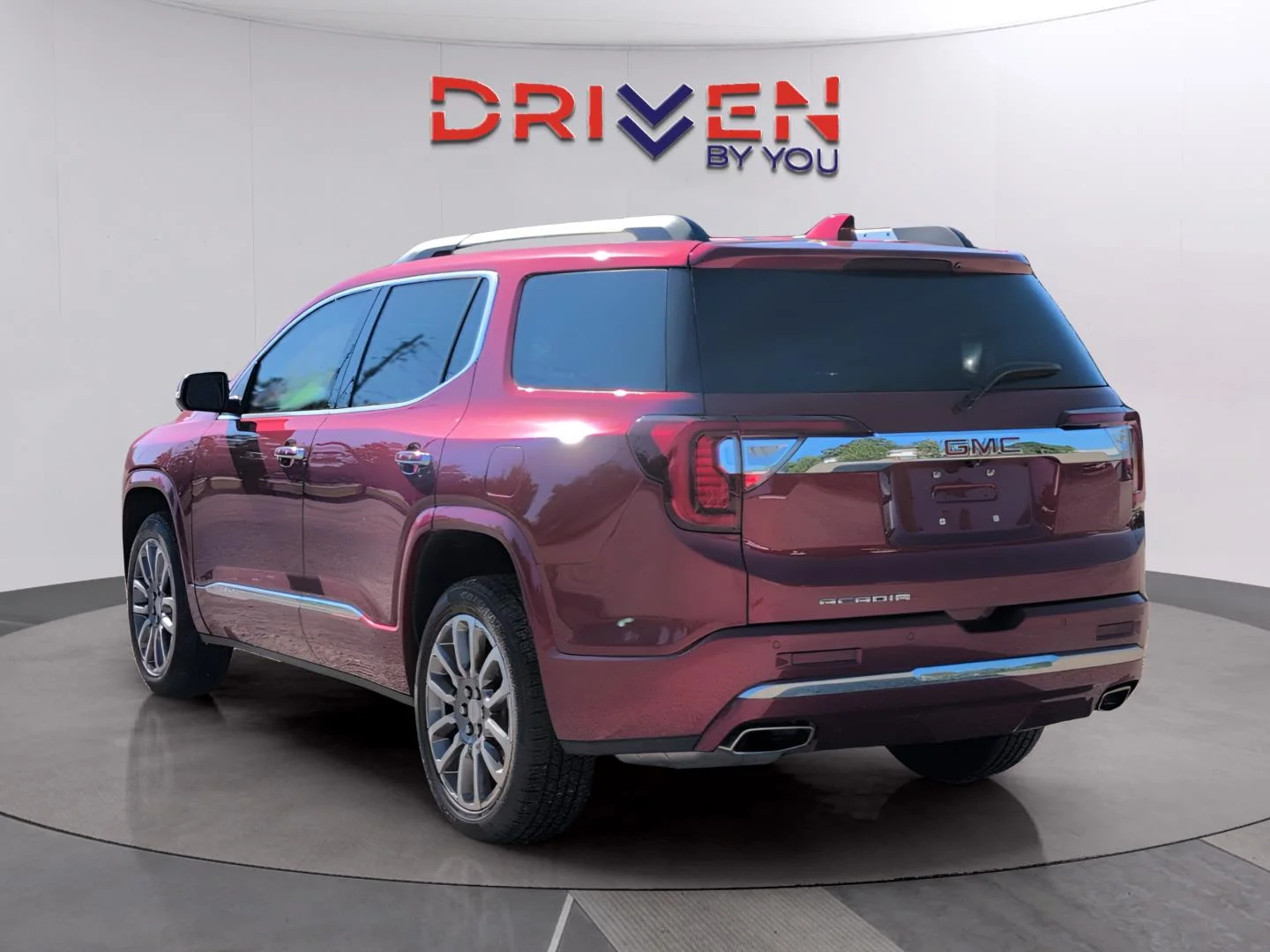 Used 2023 Volcanic Red Tintcoat GMC Denali image 3