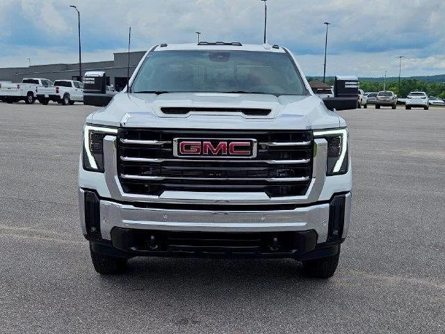 New 2026 Summit White GMC SLT DRW image 8