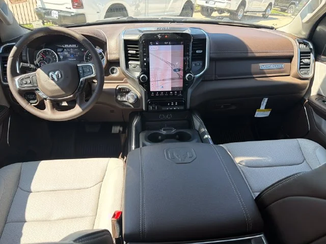 New 2027 Diamond Black Crystal Pearl-Coat Exterior Paint RAM Laramie image 21